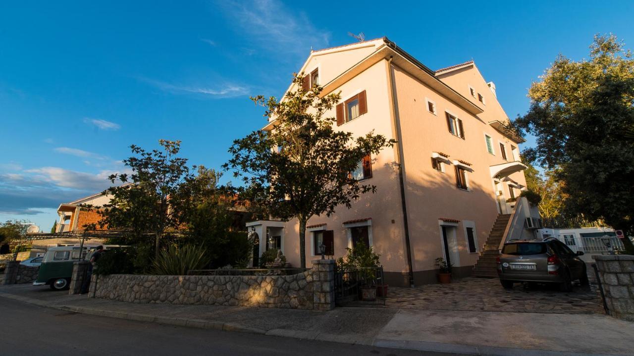 Guest House Lavanda 2 Njivice Exterior photo